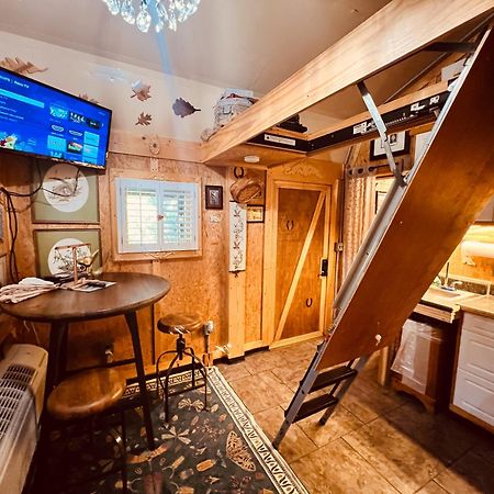 Willa Tiny House, Wifi,Hot Tub,Secluded Cosby Zewnętrze zdjęcie