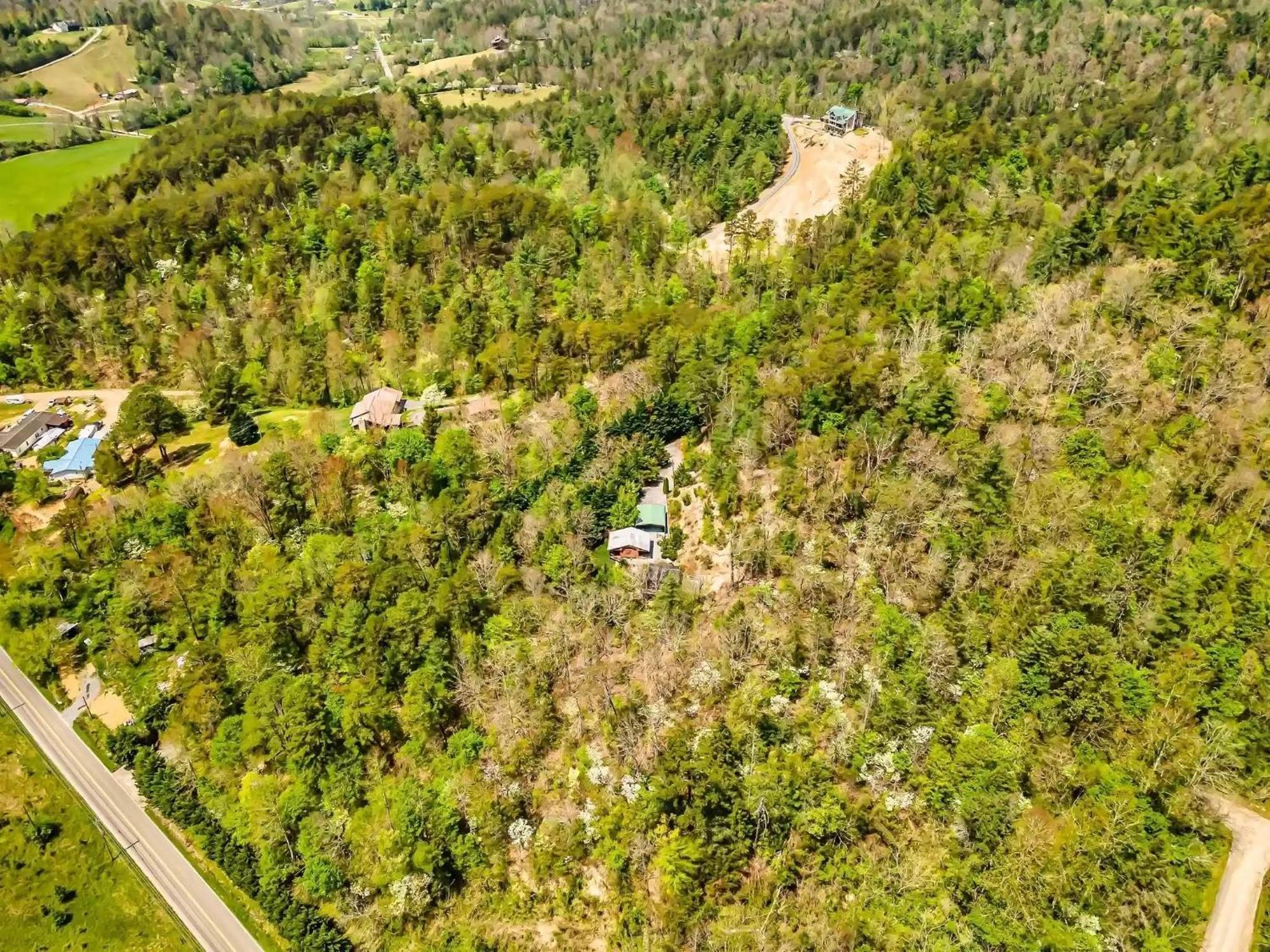 Willa Tiny House, Wifi,Hot Tub,Secluded Cosby Zewnętrze zdjęcie