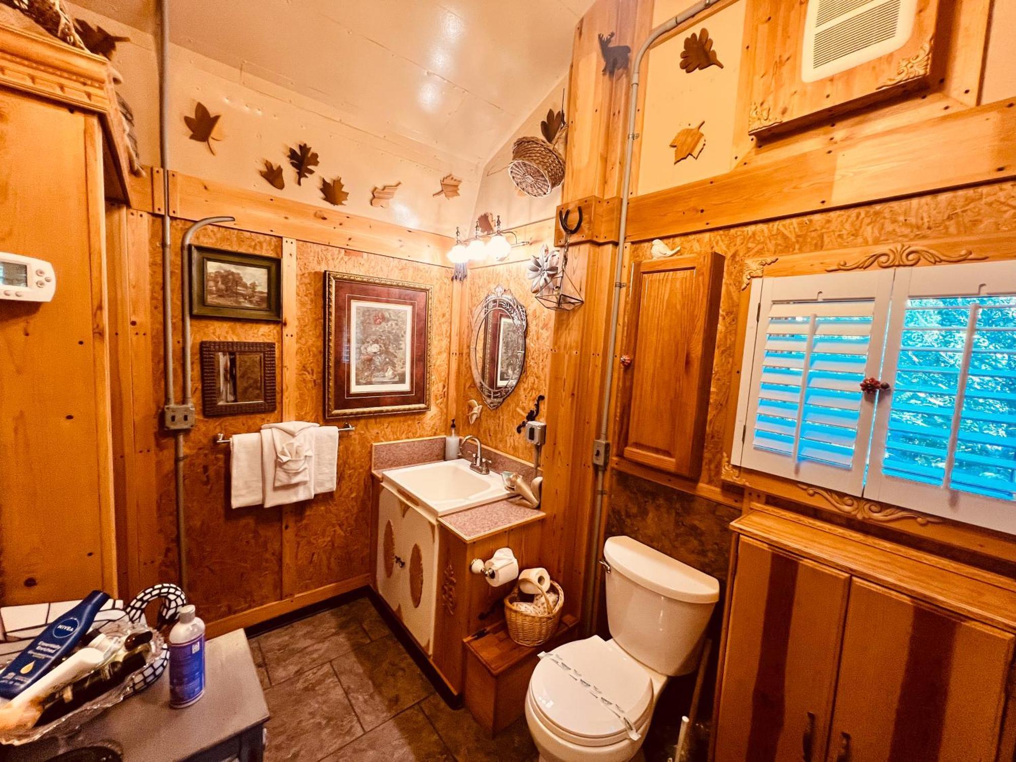 Willa Tiny House, Wifi,Hot Tub,Secluded Cosby Zewnętrze zdjęcie