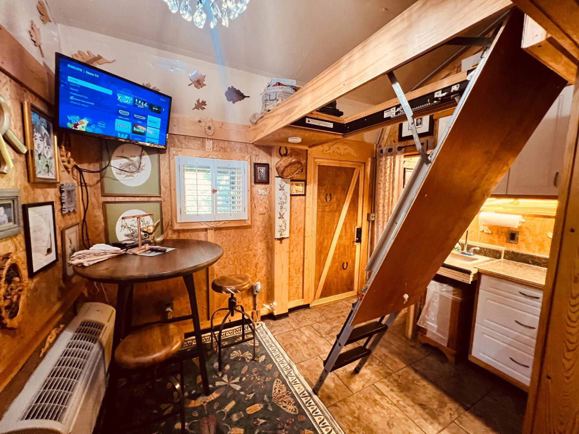 Willa Tiny House, Wifi,Hot Tub,Secluded Cosby Zewnętrze zdjęcie